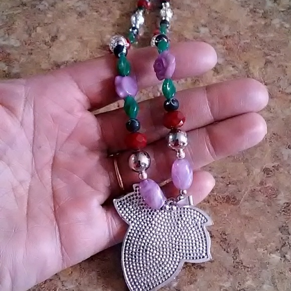 NWOT Women's 2-pc Necklace Set - Picture 8 of 8